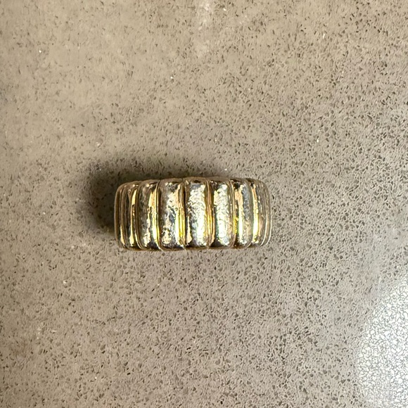 CHARLOTTE BOLD RING - Picture 9 of 13